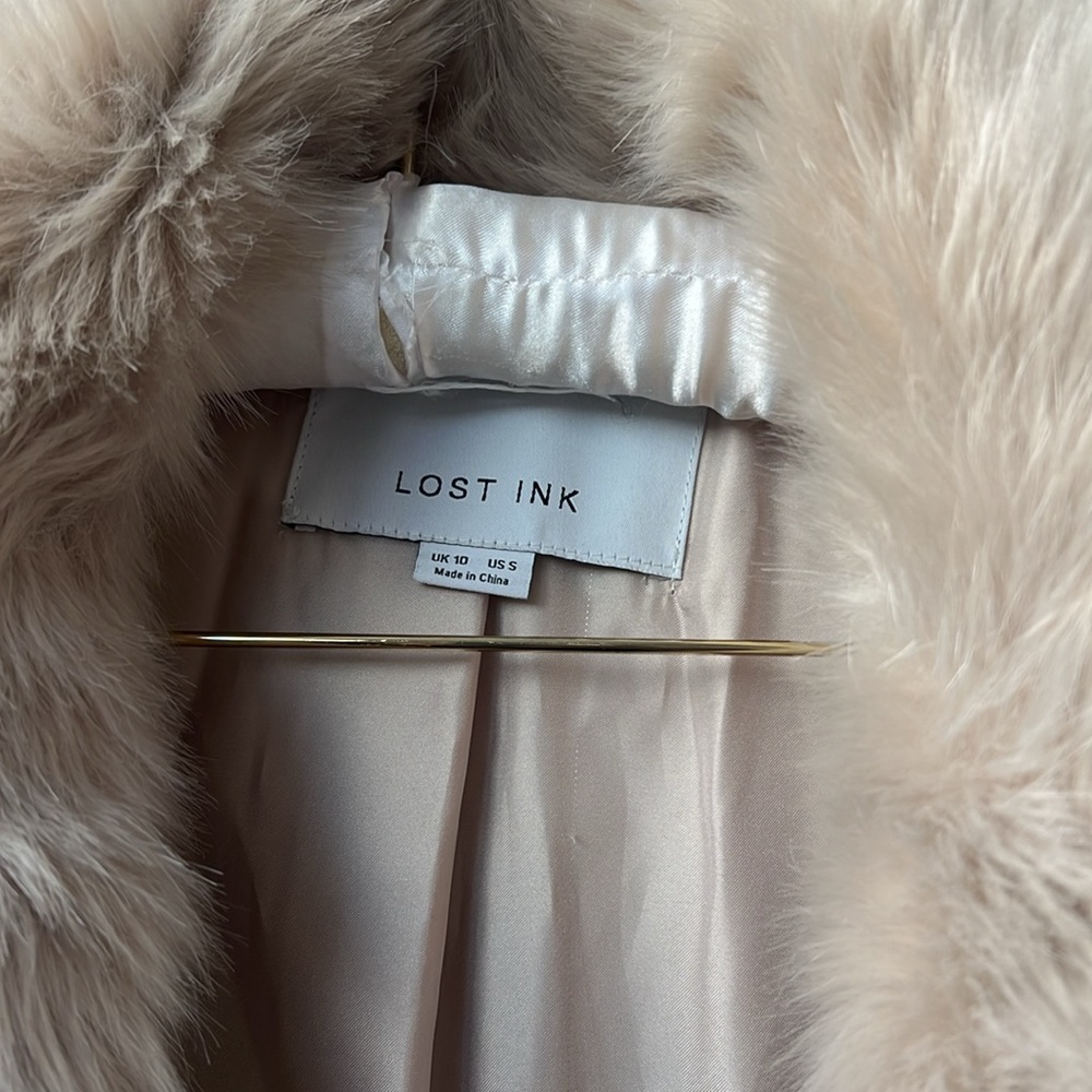 Tan faux fur  jacket lost ink size small - Picture 2 of 4